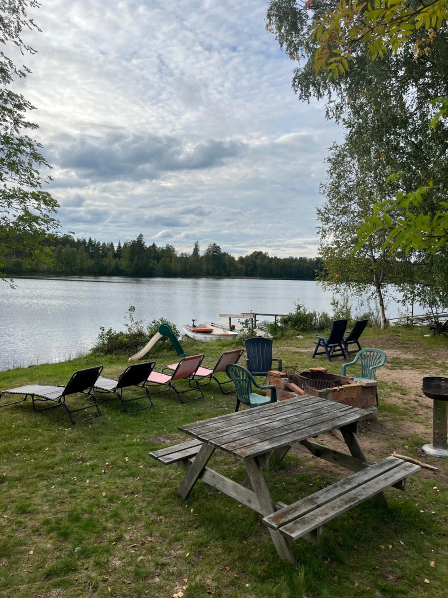 Grinderum Hällerum Exteriér fotografie